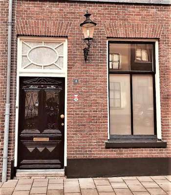 www.debuurvrouwnr18.nl