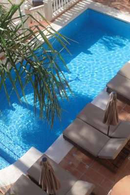 www.villataurospain.com