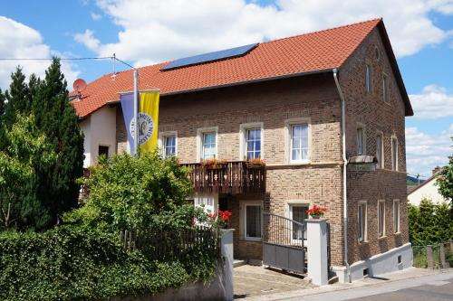 www.gaestehaus-zum-goldberg.de