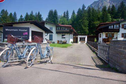 www.mountain-hostel-city.de