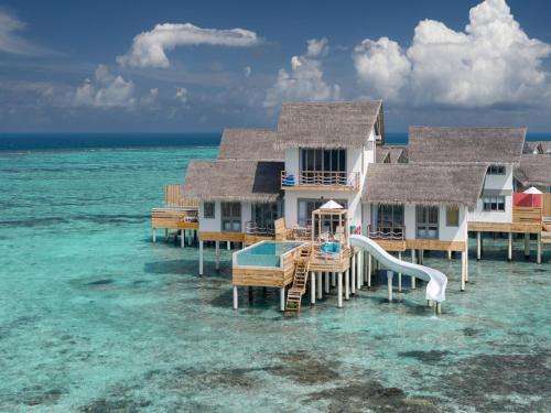www.coracoraresorts.com