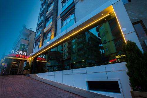 www.azrasuiteotel.com