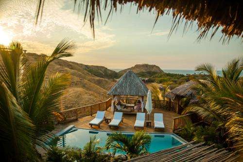 www.villadelsolmancora.com