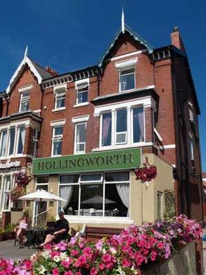 www.thehollingworth.com