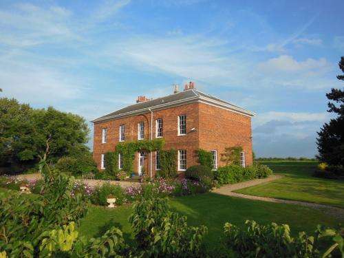 www.glebehousemuston.co.uk