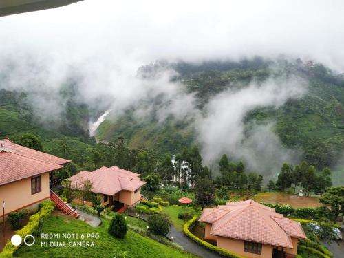 www.aranyakaresorts.com