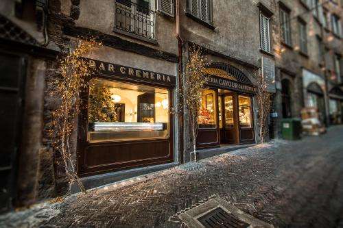 www.cavour1880.com