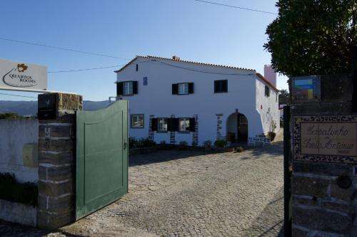 www.casalinhodesantoantonio.com