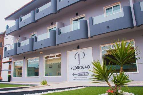 www.pedrogaoguesthouse.com
