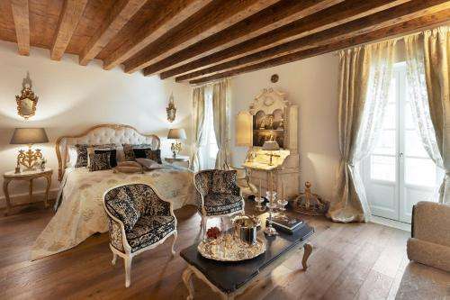 www.anticadimora-desenzano.com