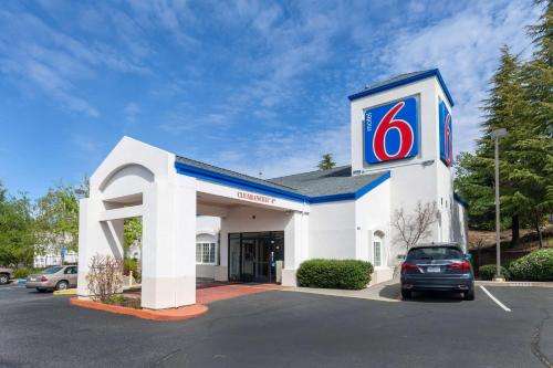 www.motel6auburn.com