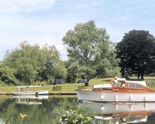 www.dinckleycourt.co.uk