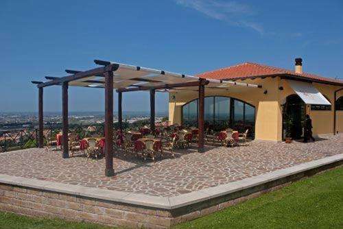 www.lavistagriturismo.it