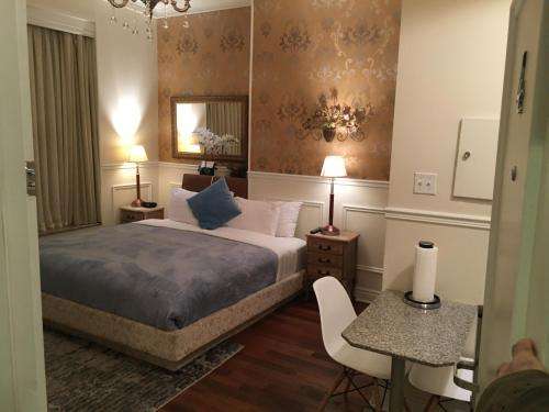 www.parcsuites.com