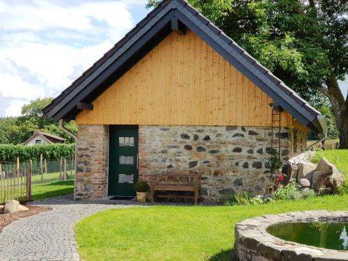 www.ferienhaus-hohensayn.de