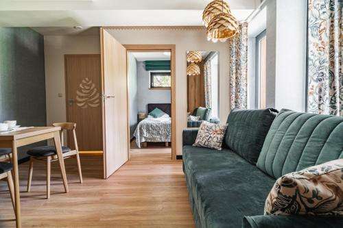 www.apartamentyjedlina.pl