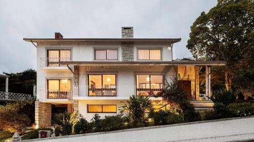www.santiagofamilyhouse.pt