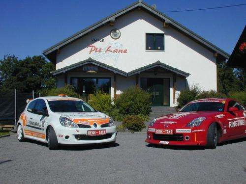 www.haus-pitlane.de