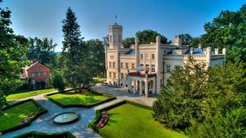 www.palacmierzecin.pl
