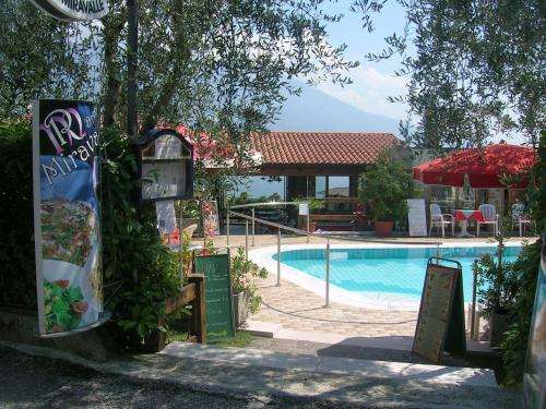 www.residencemiravalle.net
