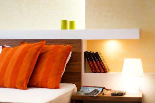 www.6apartments.ro
