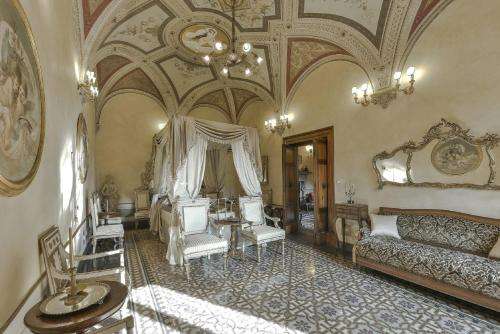 www.palazzocolibizzarrini.com