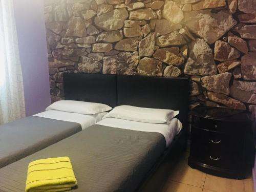 www.romecityhostel.com