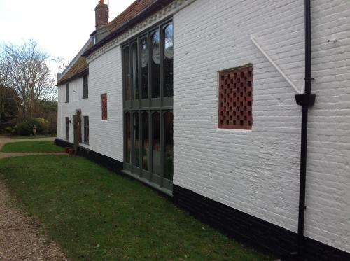 www.whitehousefarmholt.co.uk