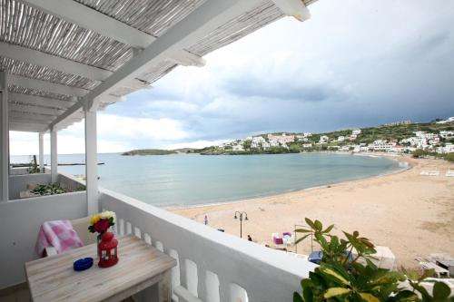 www.bellavistaandros.com