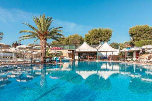 www.residenceatlantide.it