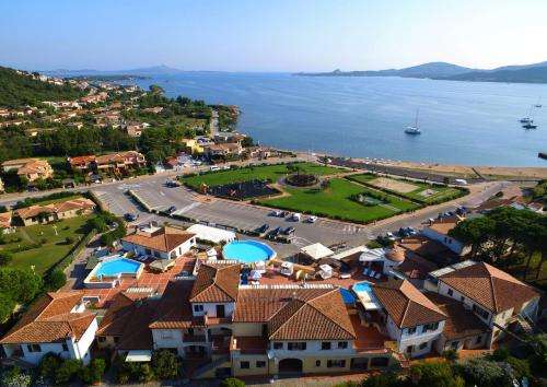 www.residencerivaazzurra.it