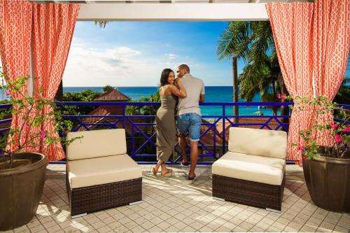 www.dejaresort.com