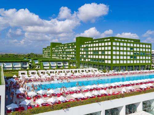 www.adamevehotel.com