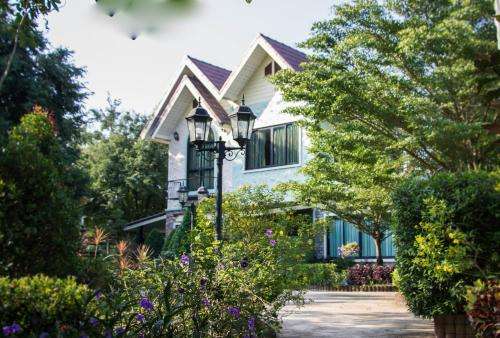 www.theharmonyresort.com