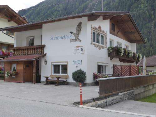 www.steinadler-neustift.com