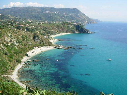 www.residencelataverna.com