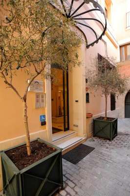 www.residencearcoantico.it