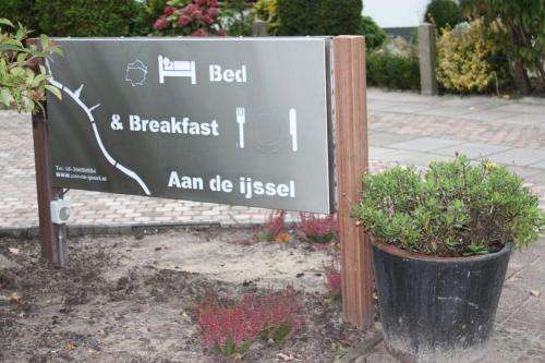 www.aan-de-ijssel.nl