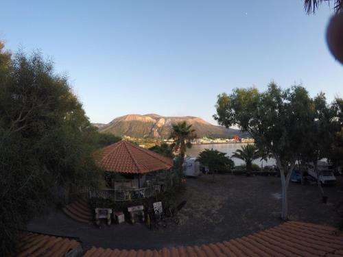 www.campingvulcano.it