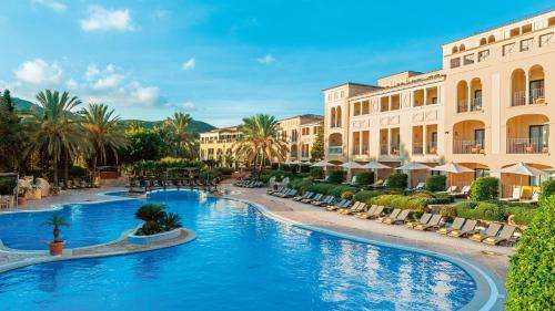 www.hotel-campdemar.com