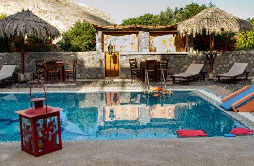 www.santorini-villa-thebirds.com
