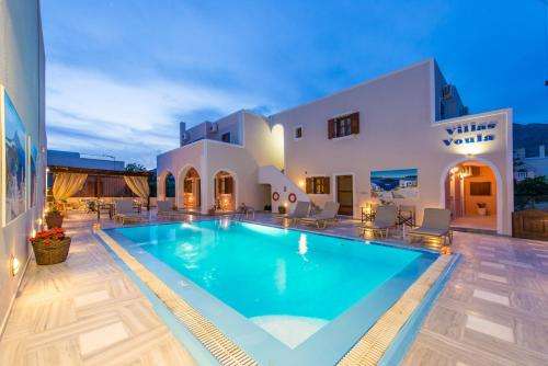 www.villavoula-santorini.gr