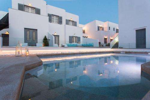www.villakellyparos.com