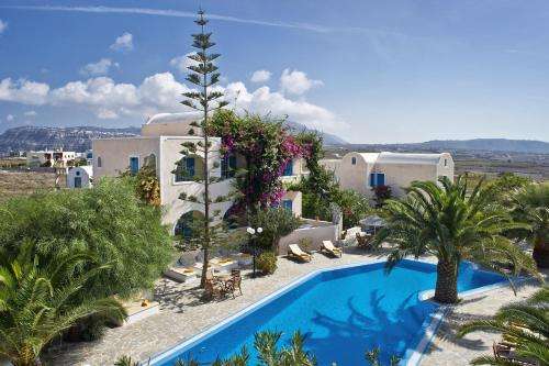 www.paradiseresortsantorini.com