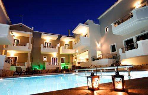 www.theros-hotel.gr