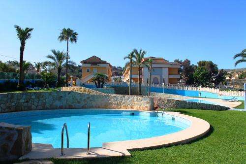 www.hotelpinosoljavea.es