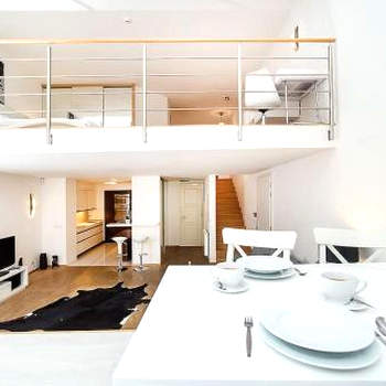 Elegant Snow White Loft with Jacuzzi and Garage