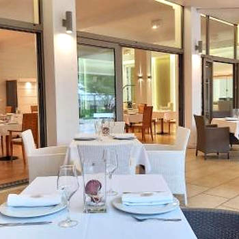 Akrogiali Exclusive Hotel (Adults Only)