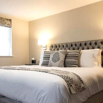 The Maple Manor Hotel and guest holiday parking