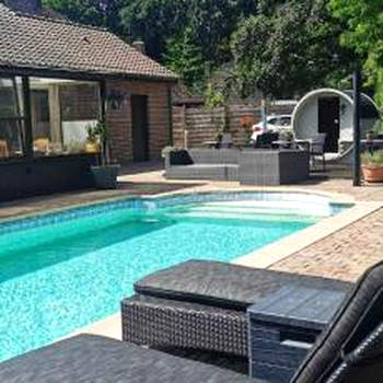 B&B Woodside